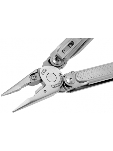 мультитул Leatherman Free P2 