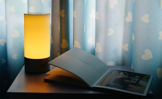 светильник Xiaomi Yeelight Bedside Lamp ( MJCTD01YL)